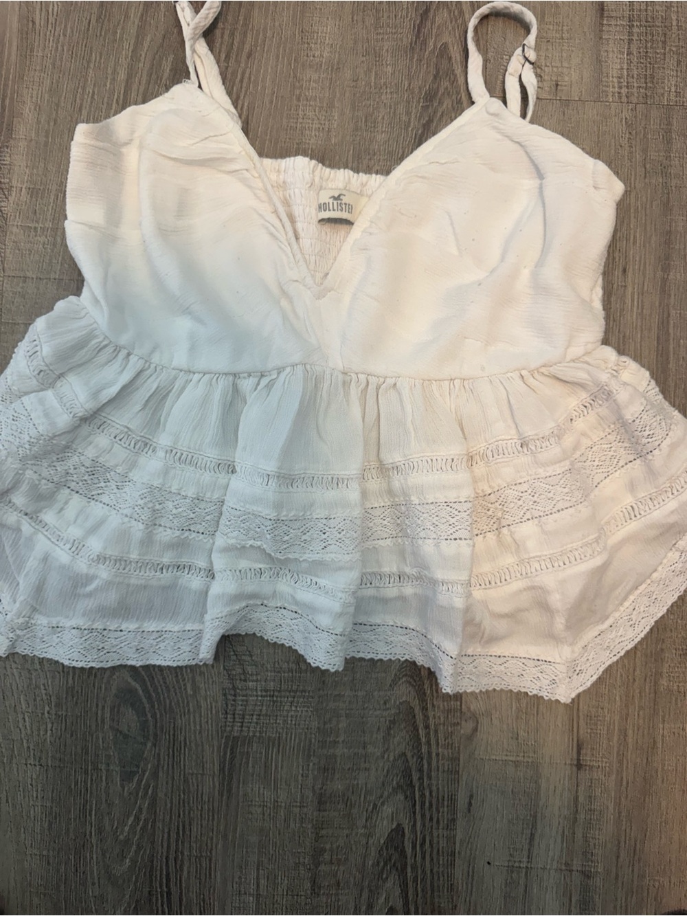 Hollister Cream Lace-Trim Peplum Cami